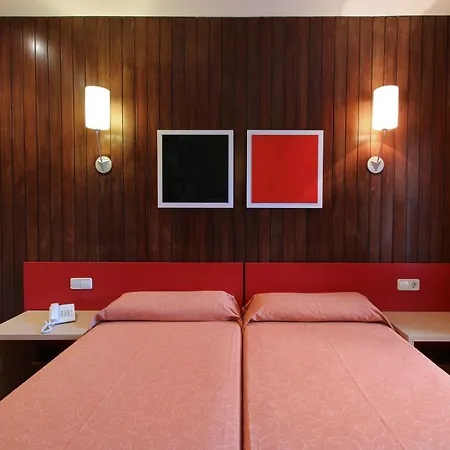 アパートホテル Medplaya Sant Eloi 3*