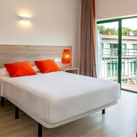 아파트호텔 Medplaya Sant Eloi 4*