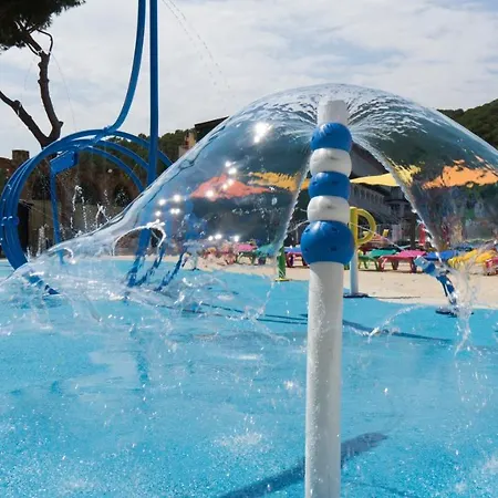 アパートホテル Medplaya Sant Eloi トッサ・デ・マール